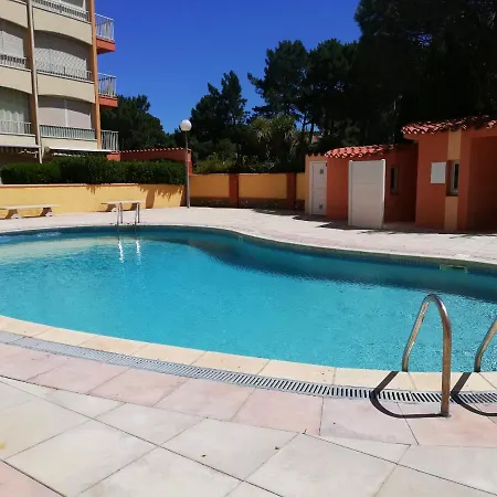 Résidence Le Lagon: Seaside Retreat With Mountain Views *