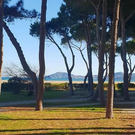 Résidence Le Lagon: Seaside Retreat With Mountain Views * Argeles-sur-Mer