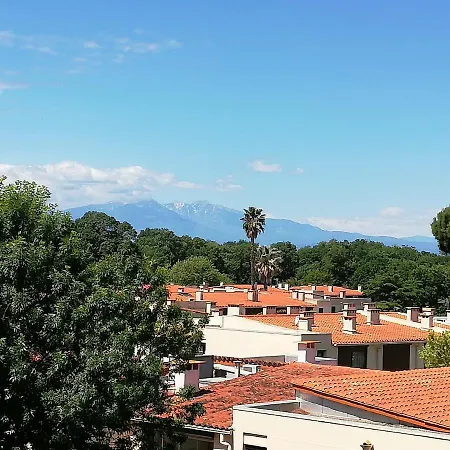 Résidence Le Lagon: Seaside Retreat With Mountain Views *