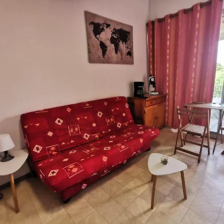 Résidence Le Lagon: Seaside Retreat With Mountain Views Apartment *